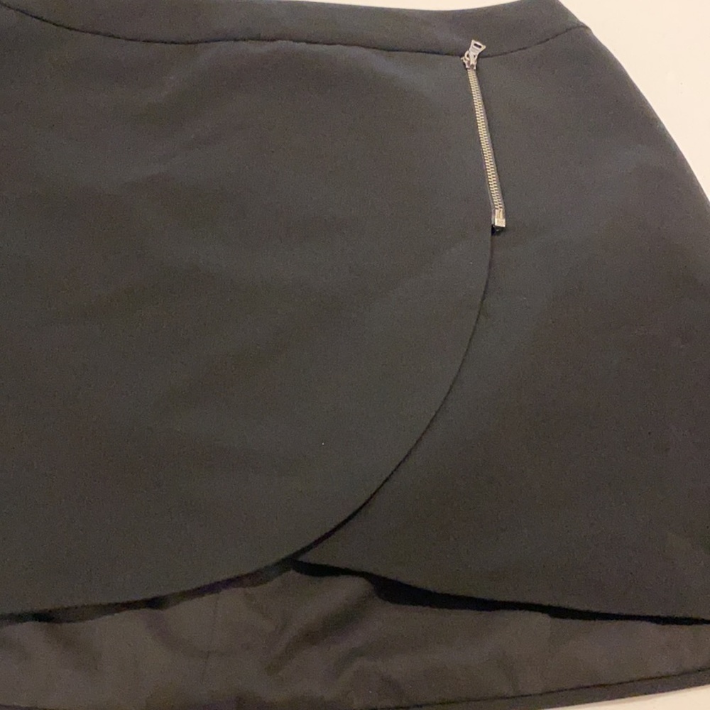 Alice + Olivia Black Formal Skirt - Picture 2 of 3